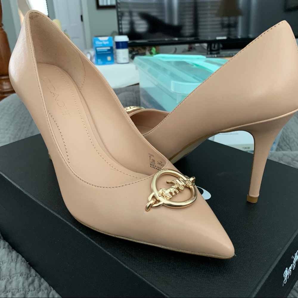 Coach Audrey Pump in Beechwood size 7.5